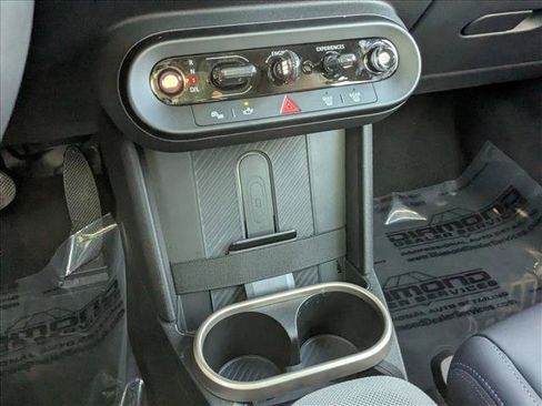 Certified 2025 MINI Cooper S image 13