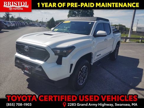Certified 2024 Toyota Tacoma TRD Sport w/ TRD Sport Upgrade Package AWD/4WD image 3