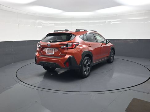 Used 2024 Subaru Crosstrek 2.0i Premium AWD/4WD image 3