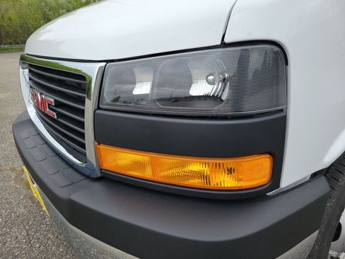 New 2025 GMC Savana 3500 Extended w/ Power Convenience Package image 14