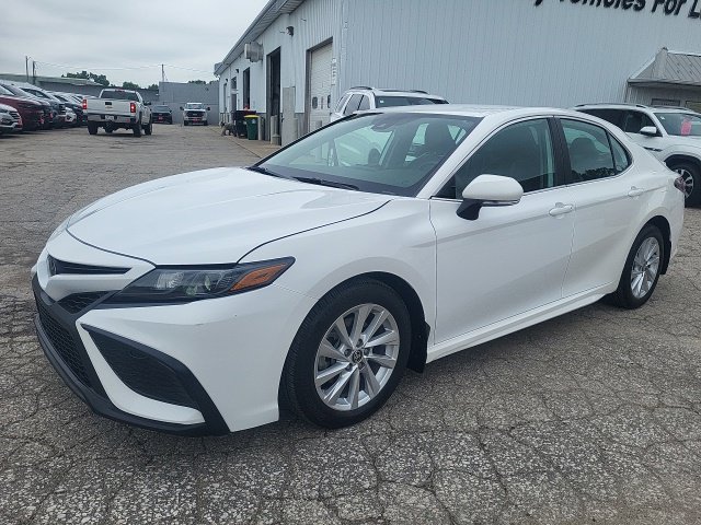 Used 2024 Toyota Camry SE FWD image 17