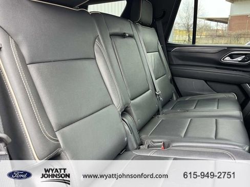 Used 2024 GMC Yukon SLT RWD image 24