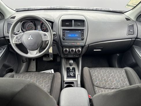 Used 2024 Mitsubishi Outlander Sport ES AWD/4WD image 17
