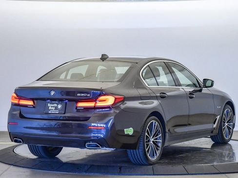 Certified 2023 BMW 530e 530e iPerformance w/ Premium Package image 5