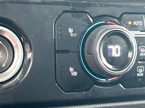 Used 2023 Chevrolet Silverado 1500 LT image 27