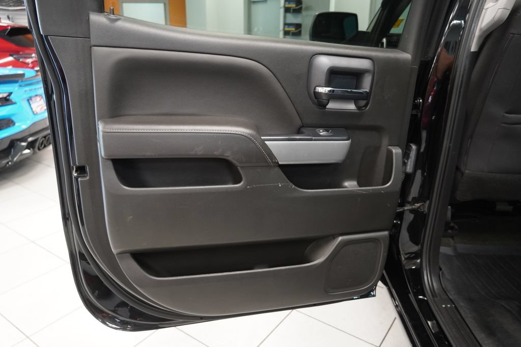Used 2017 Chevrolet Silverado 1500 LT w/ All Star Edition AWD/4WD image 24