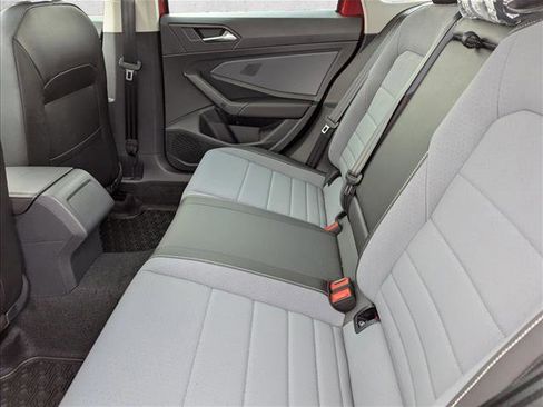 Certified 2025 Volkswagen Jetta SE w/ Sunroof Package FWD image 25