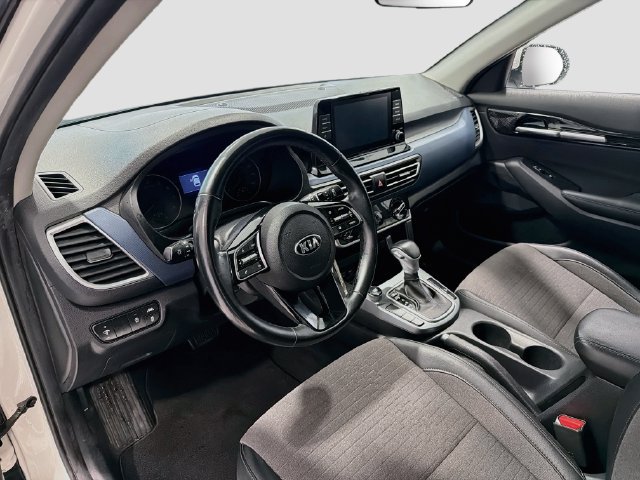 Used 2021 Kia Seltos S FWD image 9