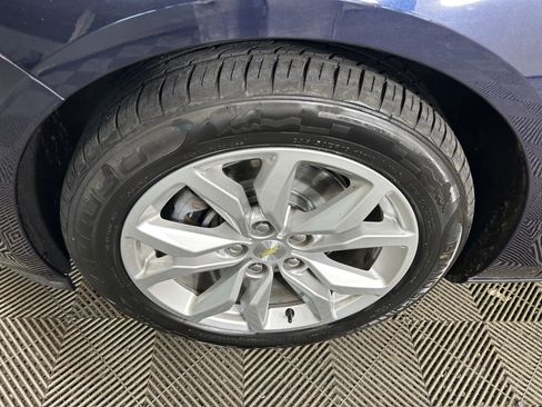 Used 2018 Chevrolet Impala LT image 9