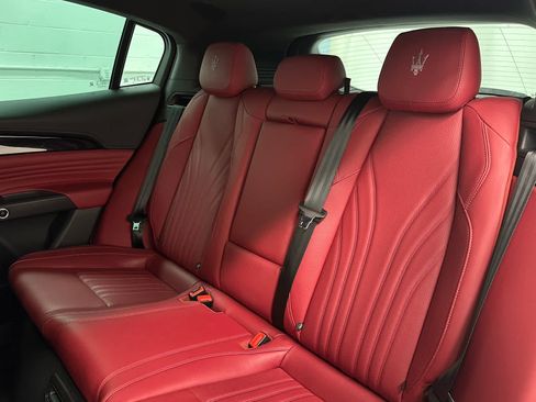 Used 2023 Maserati Grecale Modena AWD/4WD image 15