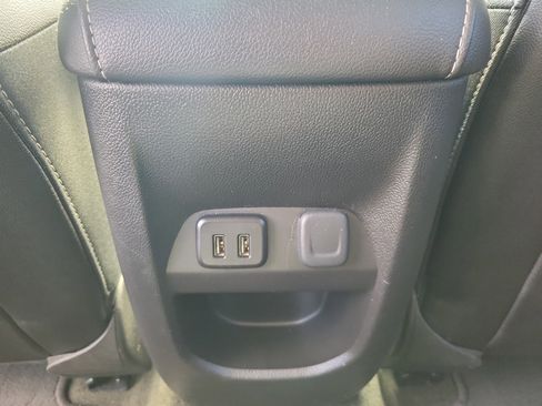 Used 2017 GMC Canyon SLT w/ Driver Alert Package image 14