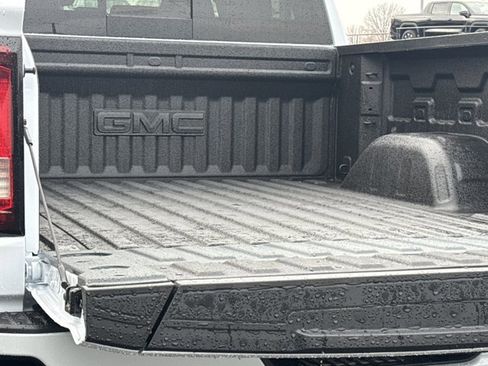 New 2026 GMC Sierra 1500 Denali Ultimate w/ LPO, Black Badging Package image 10