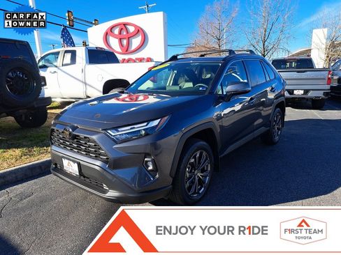 Certified 2025 Toyota RAV4 XLE Premium image 1