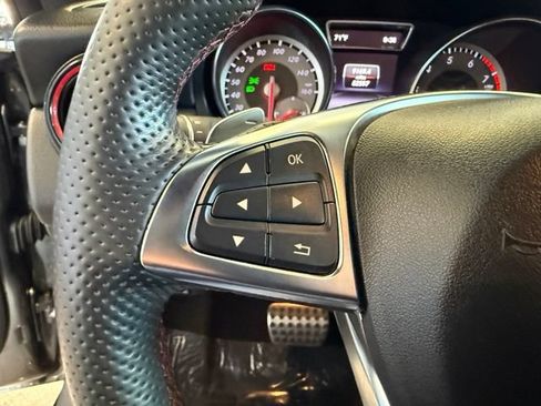Used 2015 Mercedes-Benz CLA 250 image 19
