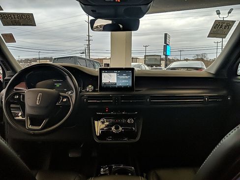 Certified 2022 Lincoln Corsair Grand Touring image 13