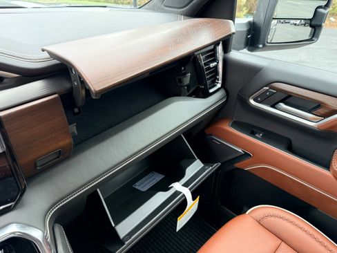 New 2026 GMC Sierra 2500 Denali Ultimate w/ Max Trailering Package image 21