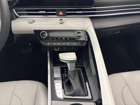 New 2026 Hyundai Elantra Limited FWD image 26