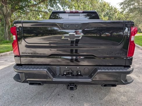 Used 2024 Chevrolet Silverado 1500 High Country w/ Midnight Edition AWD/4WD image 7