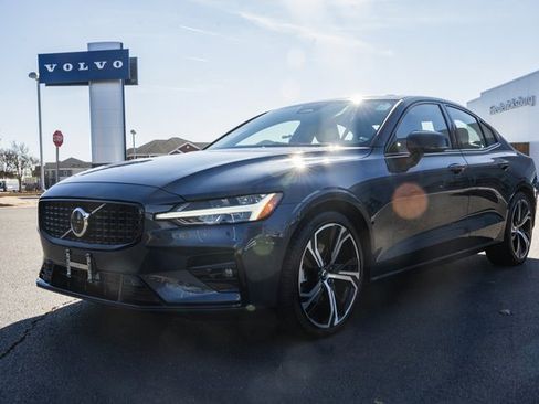 Certified 2024 Volvo S60 B5 Ultimate image 4