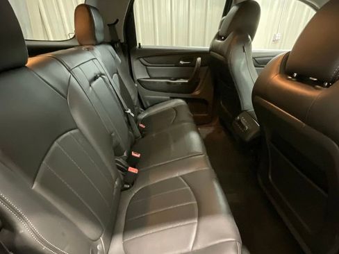 Used 2016 GMC Acadia SLT AWD/4WD image 14