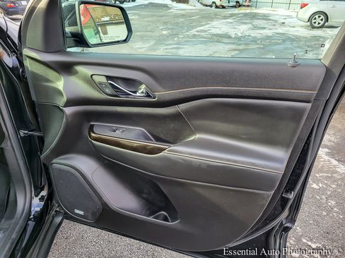 Used 2023 GMC Acadia AT4 w/ Technology Package image 35