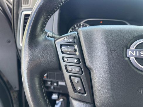 Used 2022 Nissan Frontier SV AWD/4WD image 25