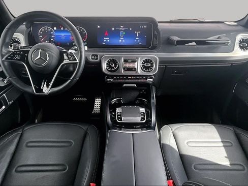 Used 2025 Mercedes-Benz G 550 image 16