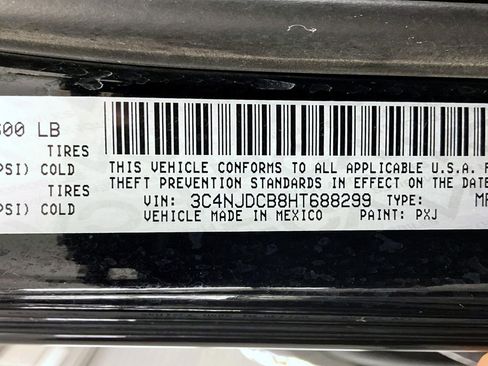 Used 2017 Jeep Compass Limited image 24