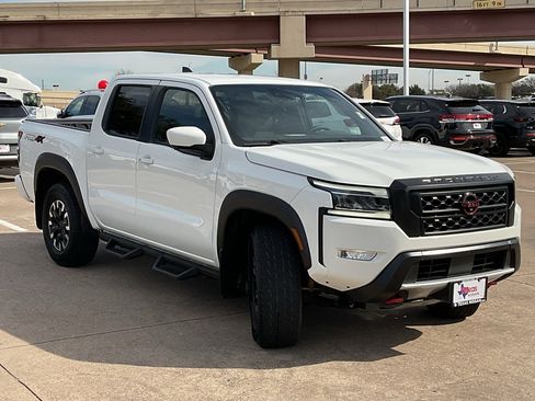 Used 2024 Nissan Frontier PRO-4X w/ Pro Convenience Package image 4