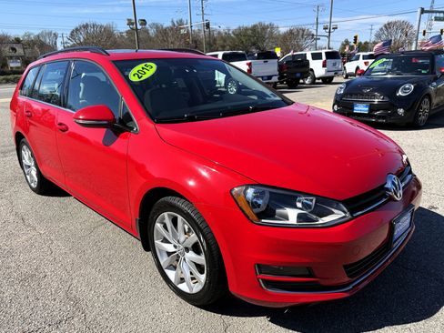 Used 2015 Volkswagen Golf SEL image 18