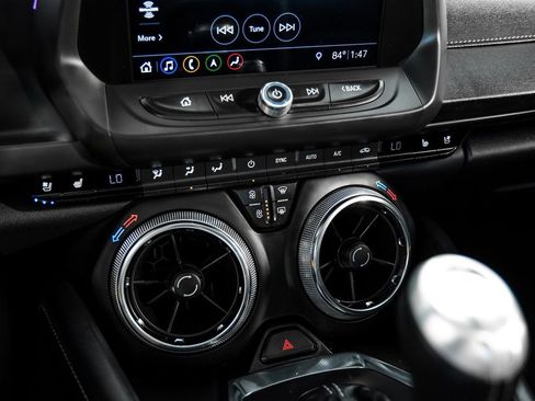 Used 2019 Chevrolet Camaro SS RWD image 28