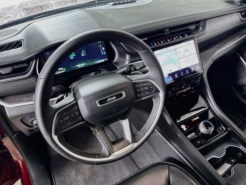 Used 2024 Jeep Grand Cherokee Limited 4xe image 24