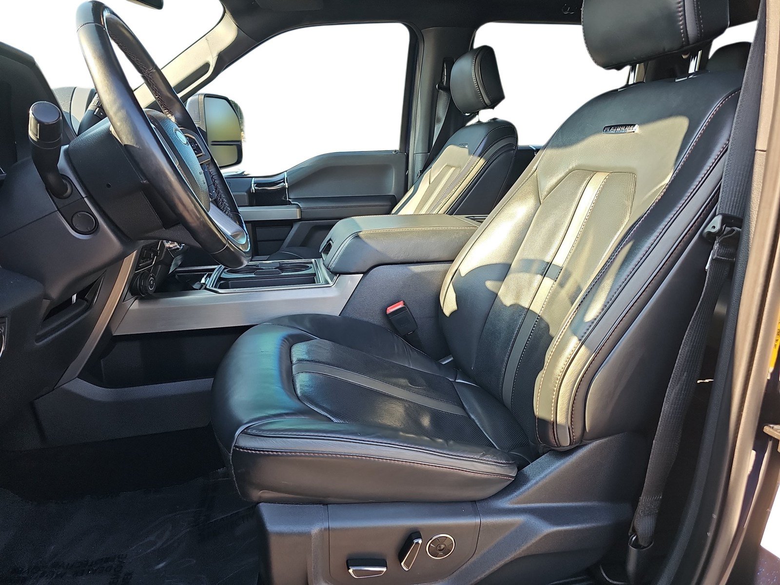 Used 2022 Ford F250 Platinum AWD/4WD image 12