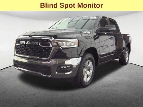 Used 2025 RAM 1500 Big Horn AWD/4WD image 4