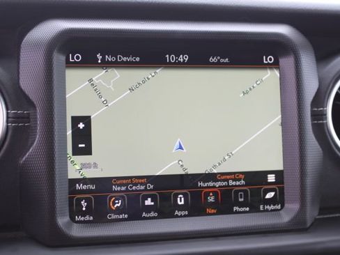 Used 2022 Jeep Wrangler Unlimited Sahara w/ Cold Weather Group AWD/4WD image 31