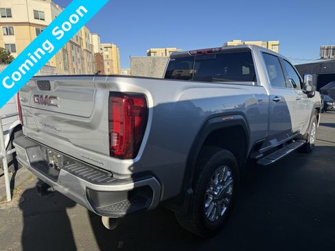 Used 2020 GMC Sierra 3500 Denali w/ Denali Ultimate Package image 9