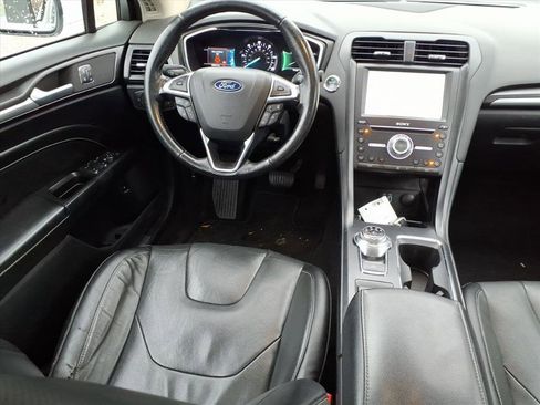 Used 2020 Ford Fusion Energi Titanium image 17