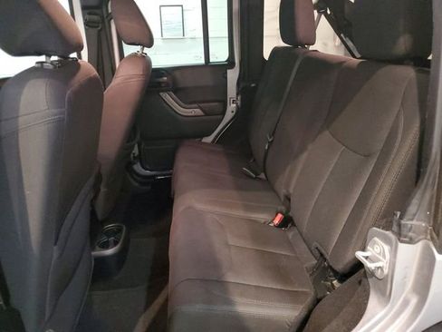 Used 2018 Jeep Wrangler Unlimited Sport S image 27