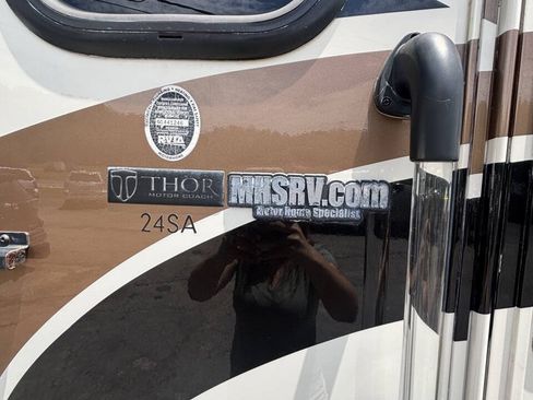 Used 2013 Mercedes-Benz Sprinter 3500 image 26