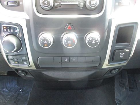 Used 2015 RAM 1500 Big Horn AWD/4WD image 21
