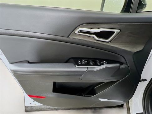 Used 2024 Kia Sportage X-Line w/ X-Line Premium Package image 33