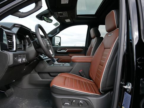 New 2026 GMC Sierra 2500 Denali Ultimate image 11