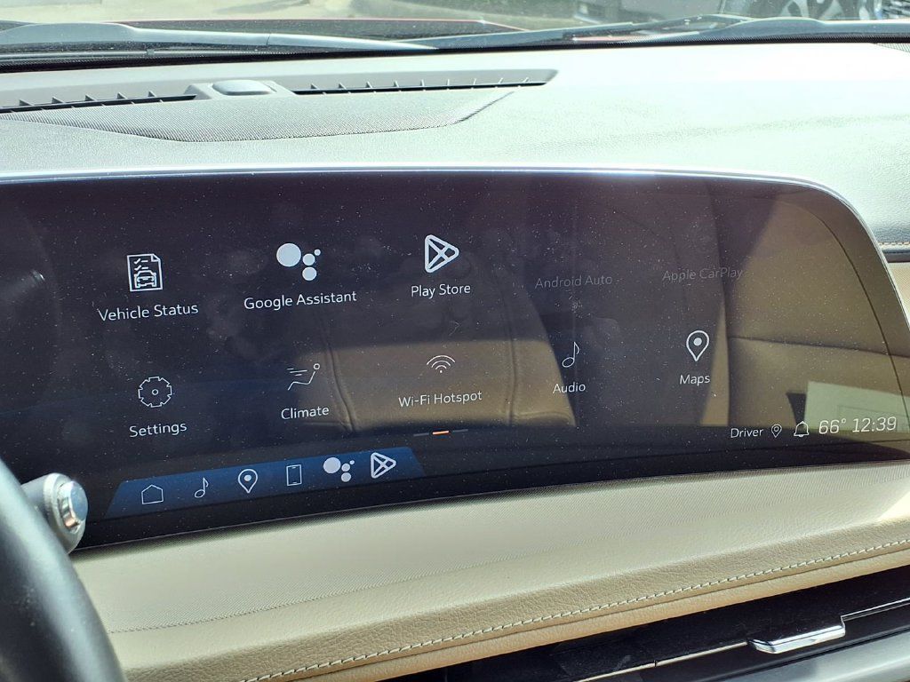 Used 2024 Cadillac XT4 Luxury w/ Cold Weather Package FWD image 23