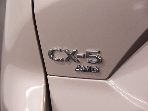 Used 2025 MAZDA CX-5 AWD 2.5 S w/ Select Package image 12