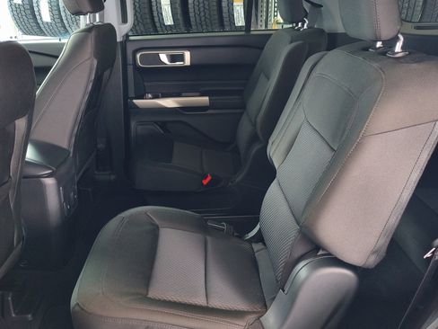 Used 2023 Ford Explorer XLT image 27