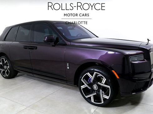 Certified 2025 Rolls-Royce Cullinan Black Badge AWD/4WD image 5