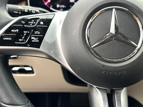 Used 2023 Mercedes-Benz GLC 300 4MATIC image 21