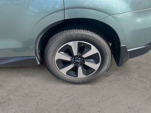 Used 2017 Subaru Forester 2.5i Limited AWD/4WD image 14