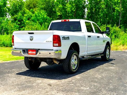 Used 2017 RAM 2500 Tradesman w/ Chrome Appearance Group AWD/4WD image 7