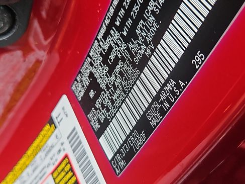 Used 2020 Toyota Highlander XLE image 7